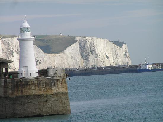 Dover Adventure Backpackers Exterior photo