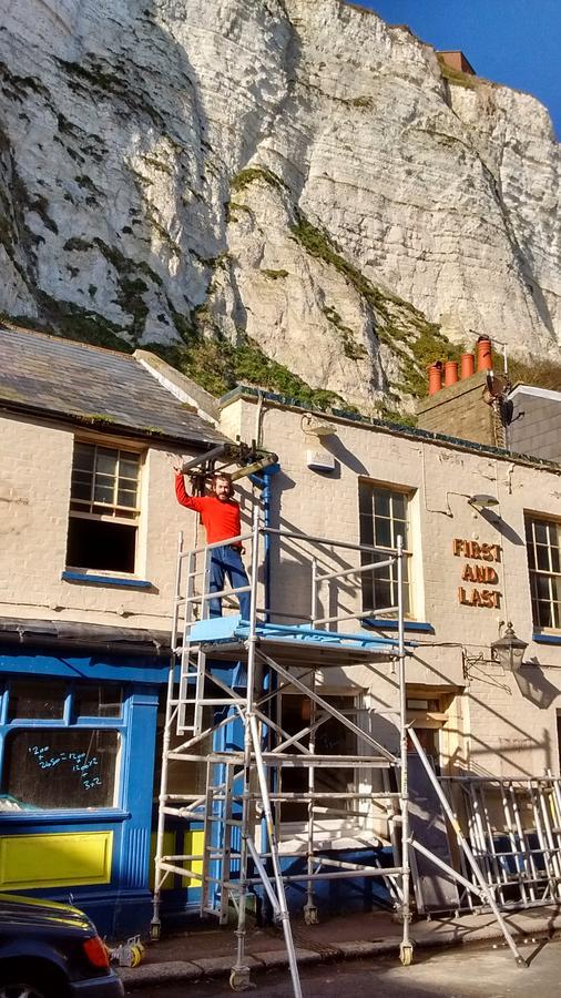 Dover Adventure Backpackers Hostel Exterior photo